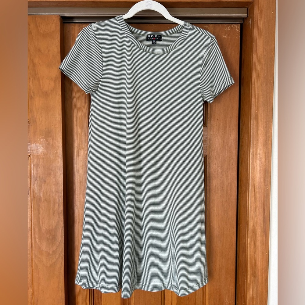 POOF New York dress size M